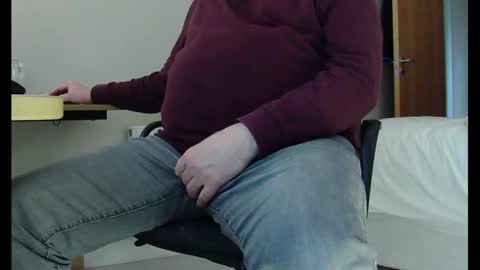 Snapshot of schwanz2023 chatting on 03-05-25, 02:45 Mick online show from 03-05-25, 02:45