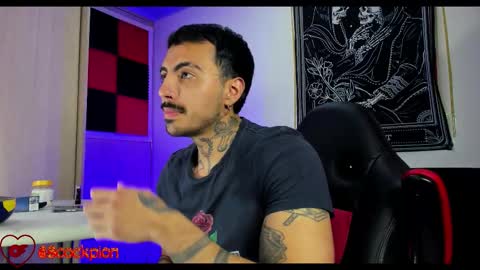 Alejandro help me to reach 200 thumps up online show from 10-20-25, 03:51