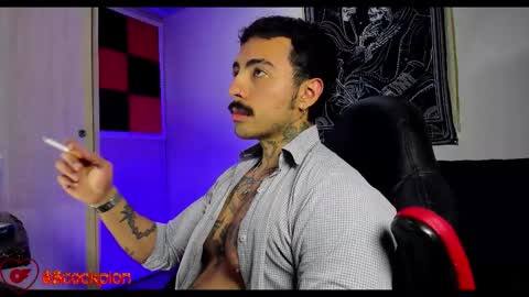 Alejandro help me to reach 200 thumps up online show from 11-23-25, 03:17