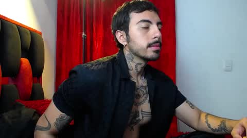 Alejandro help me to reach 200 thumps up online show from 04-14-26, 07:36