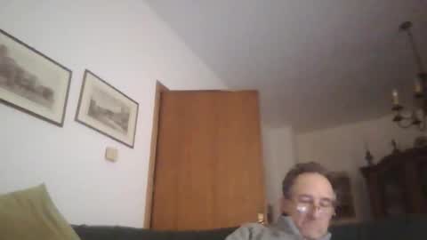 Snapshot of scotchwhieskie chatting on 01-16-26, 11:20 scotchwhieskie online show from 01-16-26, 11:20