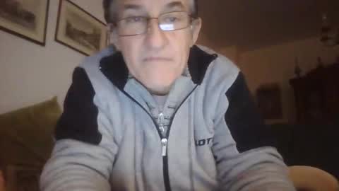 Snapshot of scotchwhieskie chatting on 01-18-26, 10:46 scotchwhieskie online show from 01-18-26, 10:46