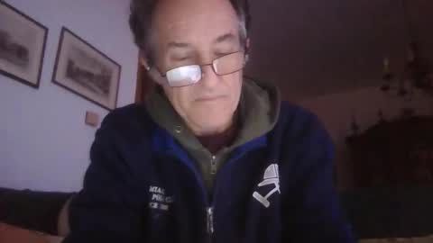 Snapshot of scotchwhieskie chatting on 03-01-26, 11:07 scotchwhieskie online show from 03-01-26, 11:07