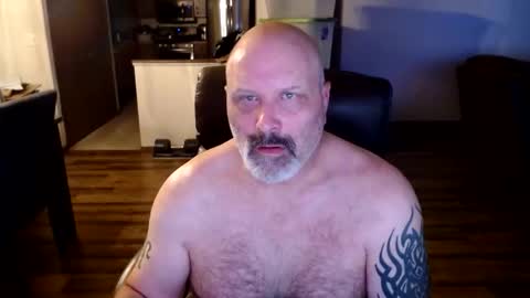 Snapshot of scott35inmentor chatting on 06-08-26, 04:02 scott35inmentor online show from 06-08-26, 04:02