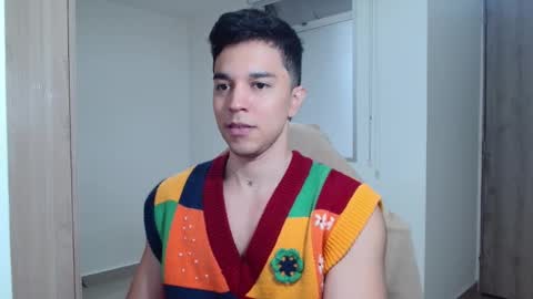 Twitter Scott brasher1 Instagram Camiloestuardo2 online show from 01-20-25, 09:43