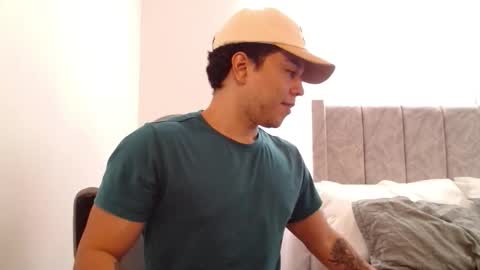 Twitter Scott brasher1 Instagram Camiloestuardo2 online show from 10-12-25, 09:03