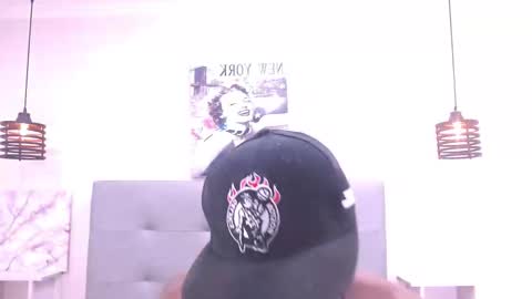 Snapshot of scottdamar chatting on 10-17-25, 07:05 Damar online show from 10-17-25, 07:05