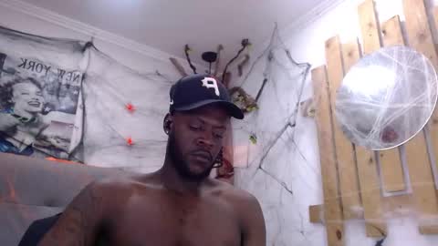 Snapshot of scottdamar chatting on 10-29-25, 06:53 Damar online show from 10-29-25, 06:53