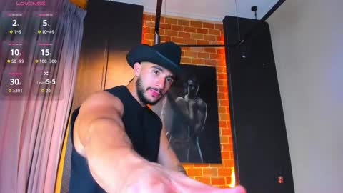 Scottfischer  online show from 01-08-26, 07:16