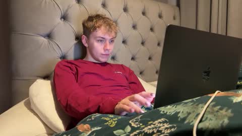 Snapshot of scottish_twink01 chatting on 02-10-25, 12:30 danny online show from 02-10-25, 12:30