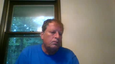 Snapshot of scottpbi52 chatting on 07-10-26, 12:37 scottpbi52 online show from 07-10-26, 12:37