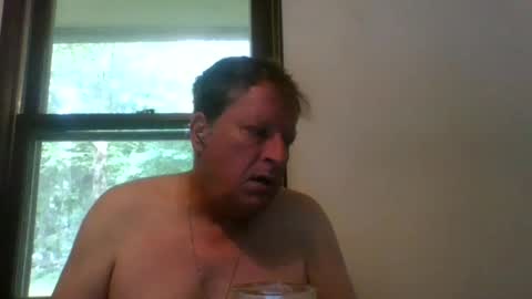 Snapshot of scottpbi52 chatting on 07-10-26, 12:41 scottpbi52 online show from 07-10-26, 12:41