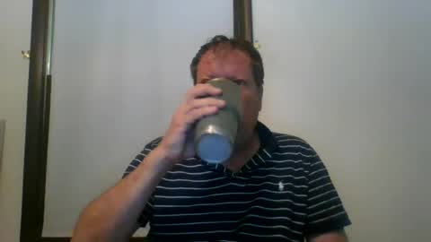 Snapshot of scottpbi52 chatting on 07-19-26, 04:33 scottpbi52 online show from 07-19-26, 04:33