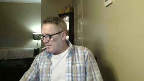 Snapshot of scottsman214 chatting on 12-31-24, 06:24 James online show from 12-31-24, 06:24