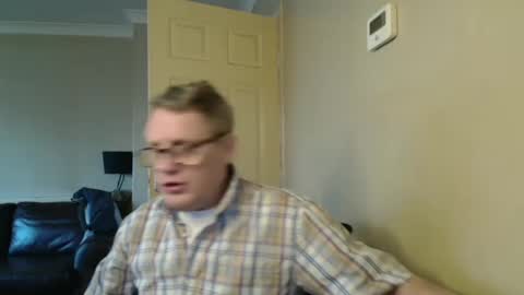 Snapshot of scottsman214 chatting on 01-19-25, 12:50 James online show from 01-19-25, 12:50