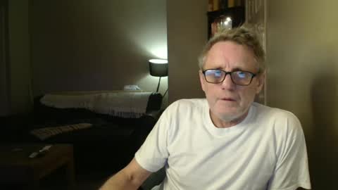 Snapshot of scottsman214 chatting on 02-04-25, 10:34 James online show from 02-04-25, 10:34