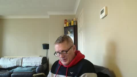 Snapshot of scottsman214 chatting on 03-04-25, 12:22 James online show from 03-04-25, 12:22