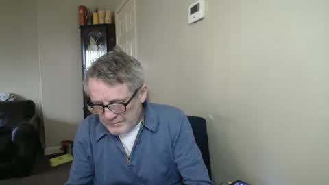 Snapshot of scottsman214 chatting on 11-18-25, 12:42 James online show from 11-18-25, 12:42