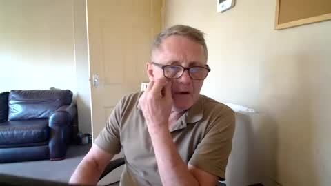 Snapshot of scottsman214 chatting on 07-14-26, 04:56 James online show from 07-14-26, 04:56