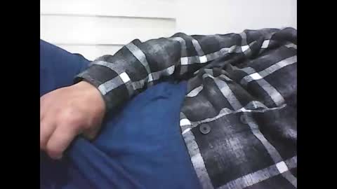 Snapshot of screw2 chatting on 02-08-26, 03:15 Evren online show from 02-08-26, 03:15