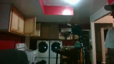 screwnutandbolte online show from 12-16-25, 03:55