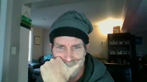 GettOffMyLawn online show from 01-29-25, 06:18