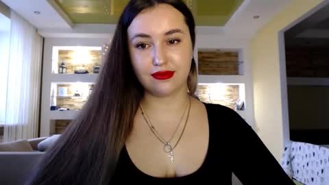 Elizabeth  online show from 12-20-24, 09:11