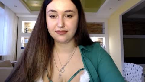 Elizabeth  online show from 12-31-24, 11:42