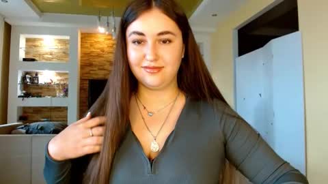 Elizabeth  online show from 10-17-25, 08:06