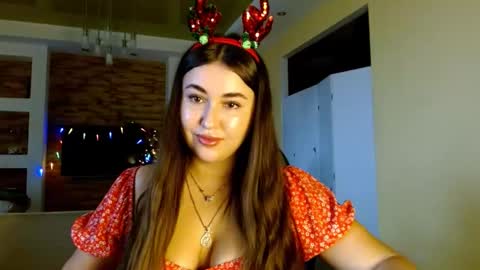 Elizabeth  online show from 12-19-25, 08:10