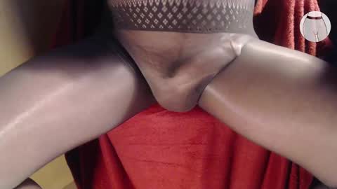 Snapshot of seamlessly chatting on 02-19-25, 10:20 seamlessly online show from 02-19-25, 10:20