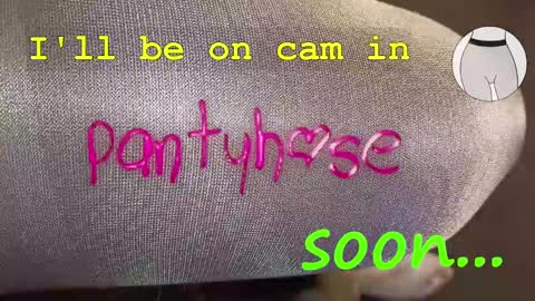 Snapshot of seamlessly chatting on 02-22-25, 12:40 seamlessly online show from 02-22-25, 12:40