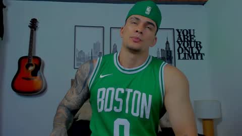 Sean Carrera online show from 01-10-25, 08:26