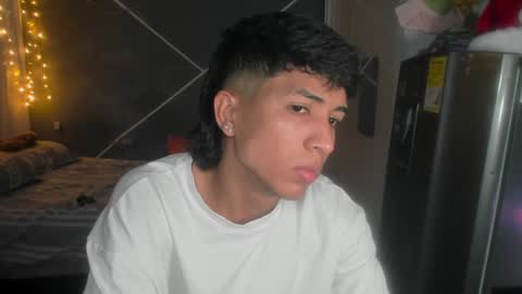 Sean Scoth online show from 12-24-24, 01:27