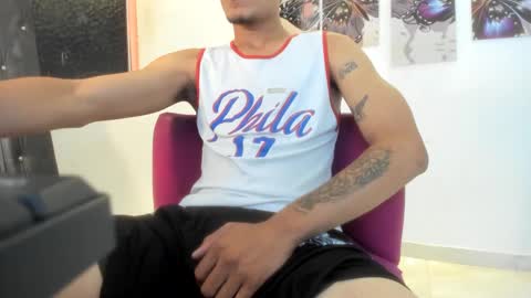 Snapshot of seanbigcock23 chatting on 10-03-25, 01:13 seanbigcock23 online show from 10-03-25, 01:13