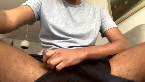 Snapshot of seanpablosanz chatting on 01-17-25, 03:32 Sean pablo Sanz online show from 01-17-25, 03:32