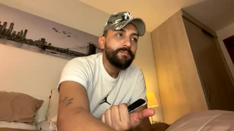 Snapshot of seanpablosanz chatting on 06-11-26, 02:53 Sean pablo Sanz online show from 06-11-26, 02:53