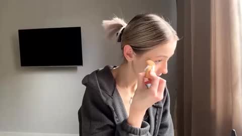 Snapshot of seasonhamiss chatting on 03-03-26, 11:16 Kate online show from 03-03-26, 11:16