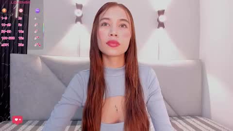 Snapshot of seattle_rousse chatting on 10-22-25, 12:49 Rosie online show from 10-22-25, 12:49