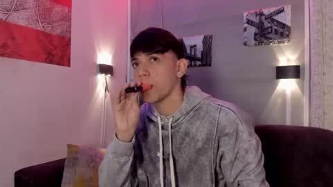 sebas_pretty7 online show from 03-19-26, 12:20