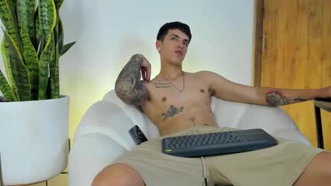 sebastian online show from 12-16-25, 01:43