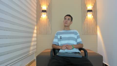 Snapshot of sebass_r chatting on 11-15-25, 07:21 sebass_r online show from 11-15-25, 07:21