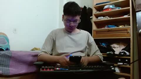 Snapshot of sebasslops chatting on 01-31-25, 03:00 Sebas online show from 01-31-25, 03:00