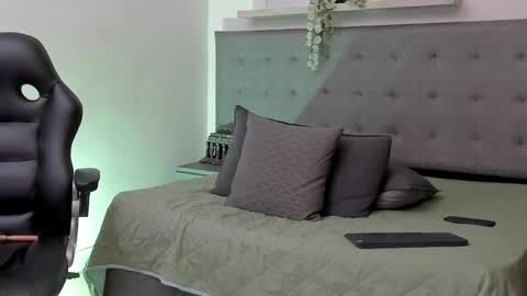 Snapshot of sebastamayo_ chatting on 02-04-26, 10:21 SEBAS online show from 02-04-26, 10:21