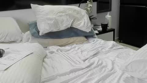 Snapshot of sebastiam_blake chatting on 05-12-26, 10:18 sebastiam_blake online show from 05-12-26, 10:18