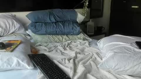Snapshot of sebastiam_blake chatting on 05-13-26, 09:00 sebastiam_blake online show from 05-13-26, 09:00