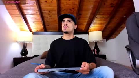 Sebastian Berne online show from 02-10-25, 07:38