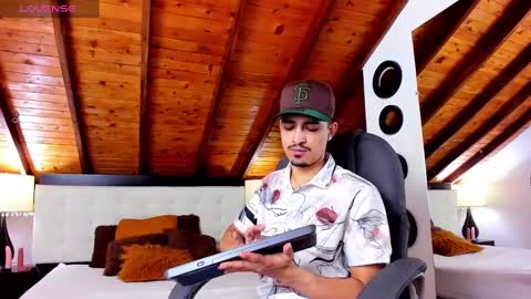 Sebastian Berne online show from 02-13-25, 07:42