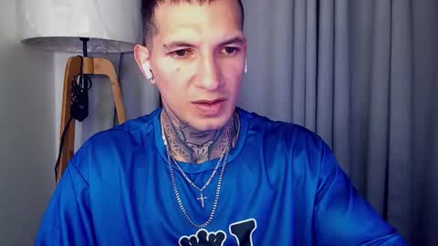 Snapshot of sebastian_muss chatting on 10-12-25, 01:10 Sebastian online show from 10-12-25, 01:10