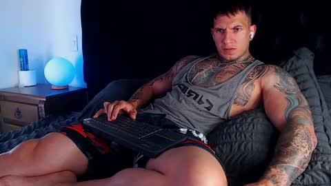 Sebastian online show from 04-18-26, 06:56